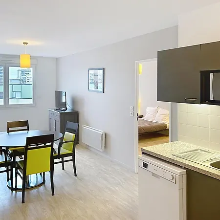 Terres De France - Flaubert Apartmán *